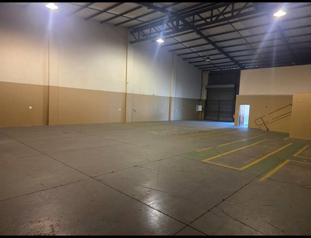 451M² WAREHOUSE TO LET IN STORMILL
